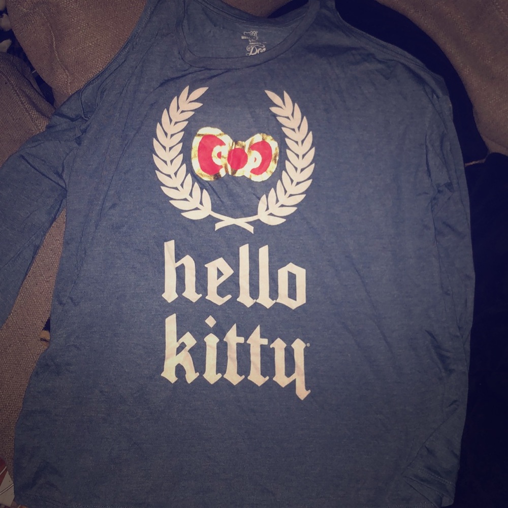 Hello Kitty Graphic Tee (NWOT)